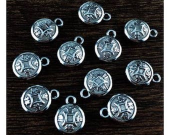 5 small pendants good luck Chinese signs, good luck in antique silver
