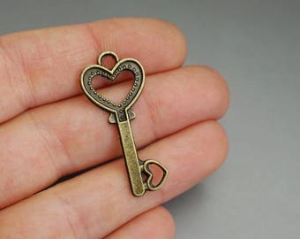 SET of 10 charms (T13) 3cm bronze heart lock key