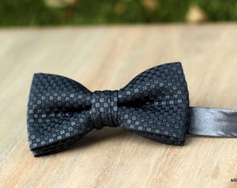 Bow 76. Grey smart. Handmade bowtie made with high quality quilting fabric.