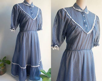 small size Preppy vintage dress 70s - Pinup Navy and white polka dot dress - Peter Pan lace collar vintage dress.