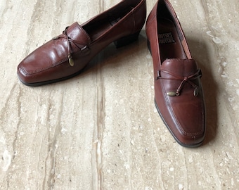 Mootsies Tootsies Brown Leather Loafers, Women's Slip On Shoes, Bown Tassel Flats