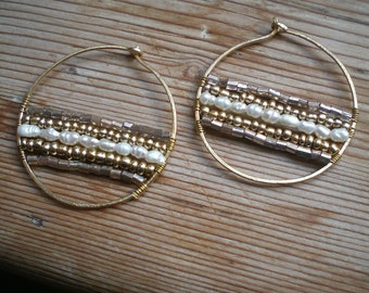 Freshwater pearl hoop earrings // Freshwater pearl jewelry // brass hoops // Freshwater pearl