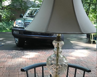 VINTAGE! brass lamp