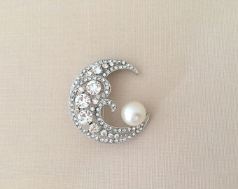 Crescent Moon Brooch.Rhinestone Pearl Brooch.Rhinestone Moon Brooch.Silver Moon brooch.Broach.Moon Pin.Vintage Style.Art Deco brooch.Crystal