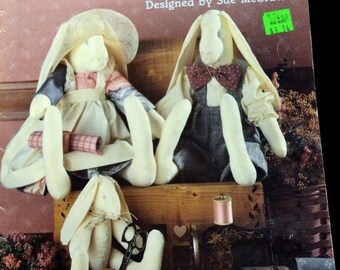 Vintage Hare Affair Sewing Pattern Leisure Arts 1122 Full Size Patterns for Bunnies and Clothing Complete