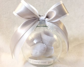 Pregnancy Announcement - Pregnancy Reveal to Grandparents - We're Pregnant! - Prgnancy Reveal Ideas - Gender Reveal Ball Ornament