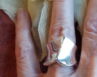 Sterling silver Forgive Dove ring