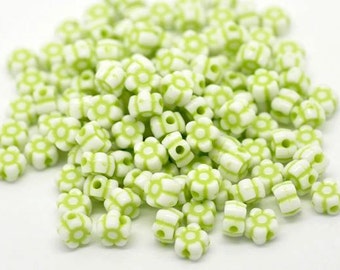 100 Lime Green Acrylic Flower Beads 6MM (H2084)