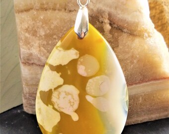 Golden Dream Agate Pendant Necklace with Silver Plated Bail