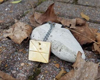 Just Claying Around (Honey Brown Necklace)