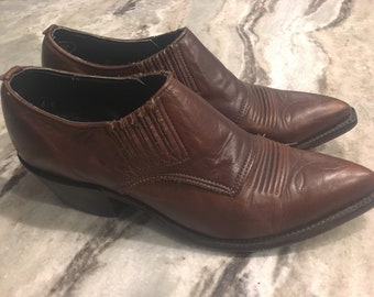 Cowboy boots/ cowboy ankle boots/ leather brown boots/ cowgirl boots/ ankle leather boots/ pointy boots/ nocona boots/ brown leather booties