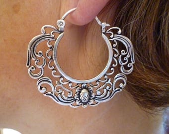 Vintage romantic Paris earrings