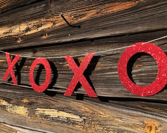 XOXO glitter banner, valentines day garland, valentine photo prop, wedding photo banner