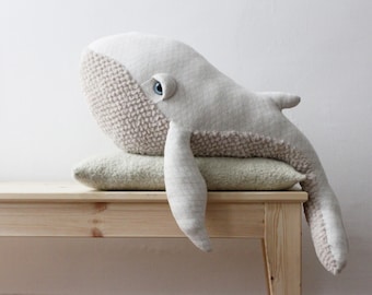 Big Albino Whale <O> Stuffed Animal <O> Plush Toy