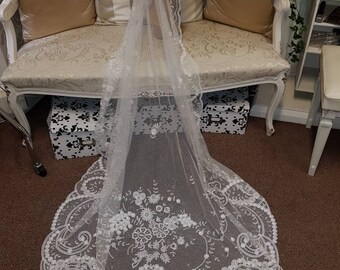 Beautiful Antique Brussels Princess Lace Wedding Bridal Veil