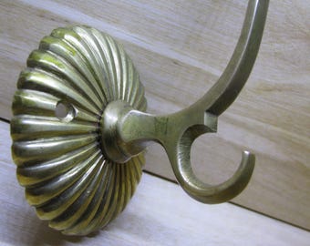 Wall hooks brass, wall hooks vintage, wall hooks metal.