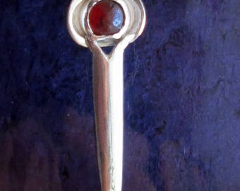 Tuning Peg Series #2, Pendant