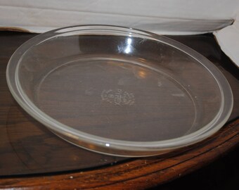 Set of 2 Pyrex Clear Glass PIE Plates 9 1/2 in diameter