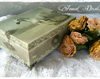 Wooden box with a totally handmade decoration