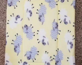 Fleece Dog Bed / Crate Mat Sheep Pattern