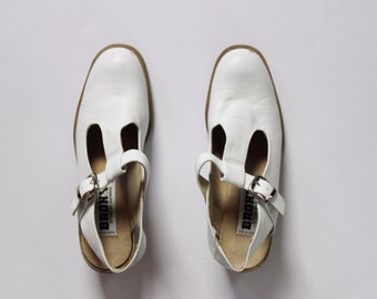 SALE Vintage 1980s White T Strap Shoes | Chunky Heels | T-Strap Heels | White Mary Jane Heels | 7.5