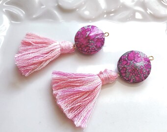 pastelcolor tassel earrings, redcolor tassel earrings, japan made tassel, kawaii earrings, non arergy earrings, plastic earrings