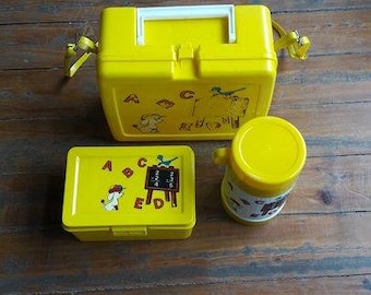 Vintage Lunchbox w/Thermos
