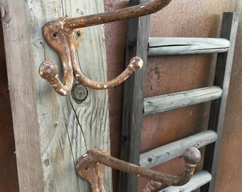 Vintage Cast Iron Coat/Robe/Towel/Hat Hook (Set of 2)