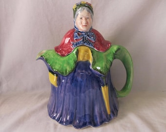 English Teapot Little Old Lady