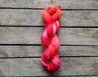 Handdyed MCN Sockyarn, OOAK Sockyarn, 80/10/10 SW Merino/Cashmere/Nylon