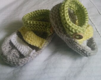 Baby knitting pattern 3-6 month sandals