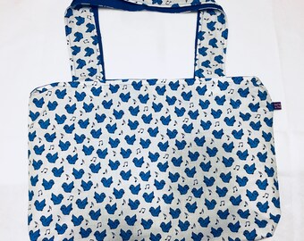 Songbird print tote bag with magnetic snap
