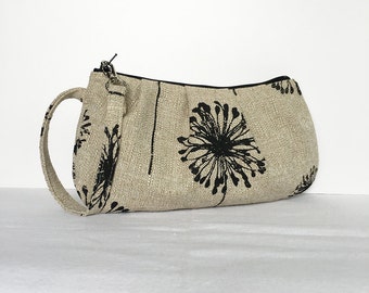 Pleated Wristlet Zipper Pouch // Clutch - Dandelion Black