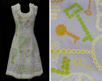 Size 10 Summer Dress - Cute Novelty Print Keys 60s Sun Dress - 1960s Preppie Chic - Lavender Pastel Daisies Cotton - Bust 36.5 - 46629