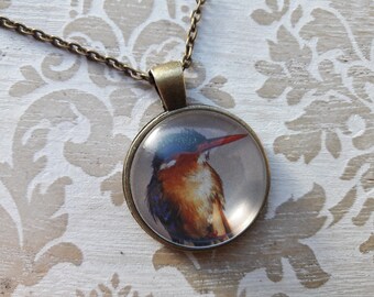 Kingfisher Pendant Necklace. Glass Pendant Necklace. Bird Necklace. Bird Necklaces for Women. Birthday Gift. Nature Jewelry. Gift for Men