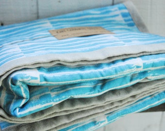 Organic Cotton and Natural Linen Quilt, Aqua Blue Stripes and Natural Linen, Crib Quilt, Toddler Quilt, Baby Quilt, Ocean, Nautical