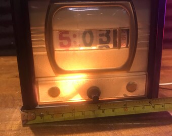 Vintage working clock