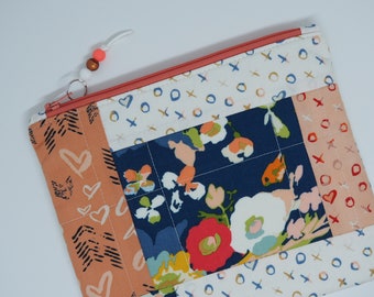 Patchwork Pouch, Zippered Pouch, Small Pouch, Tech Pouch, Patchwork Purse