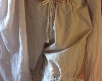 Pure cotton in pale shades, ladies bloomers