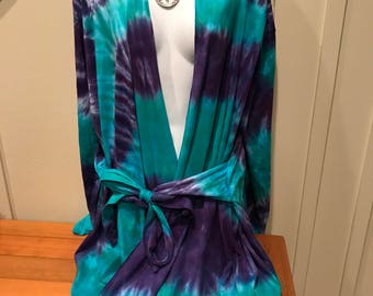 Tye dye bathrobe, hand dyed bathrobe, jersey 100% cotton tie dye bathrobe, violet and parakeet green tie dye robe