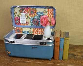 Vintage Samsonite Train Case Custom Charging Station for phones & iPods in Color of your choice