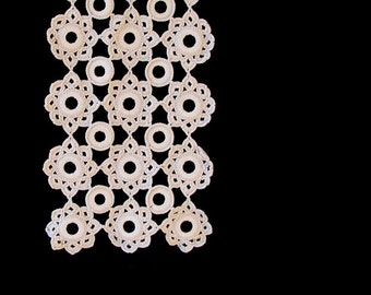 Crochet Doily, Hand crocheted Irish Lace Vintage Home Decor, tablecloths table decoration