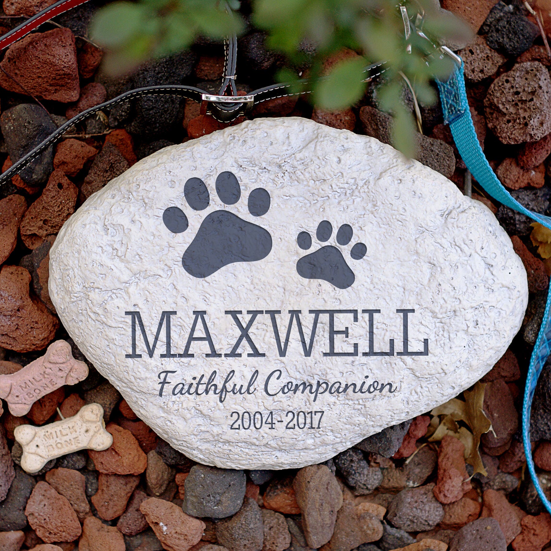 Personalized Pet Memorial Garden Stone pet grave marker