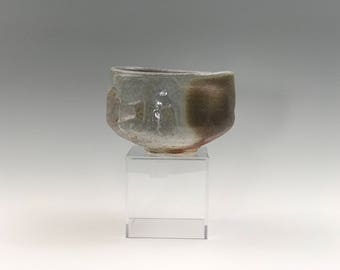 Wood fired matcha chawan, Japanese teabowl, anagama woodfired stoneware with shino and natural ash glazes. Pottery, ceramic, tea ceremony.
