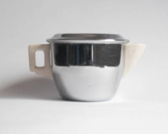 1940s Heatmaster Easiclene chrome bodied creamer / milk jug