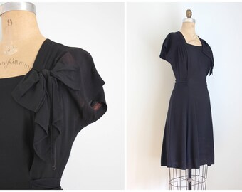 vintage 1940s black rayon crepe dress - little black dress / short sleeve black dress - 40s dress / rayon crepe dress - 40s costume