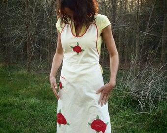 Vintage full apron pinafore with appliqué and hand embroidery