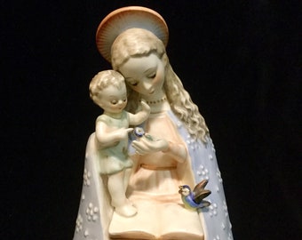 Goebel Hummel Figurine Flower Madonna 10/1 TMK3 Stylized Bee W Germany 8 inches Closed Halo Vintage 1960-1963