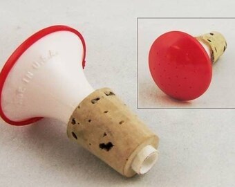 Old-Fashioned Laundry Sprinkler - NEW - Great for Speckling Paint, Dye and More - Clothes Sprinkler - Ironing Sprinkler