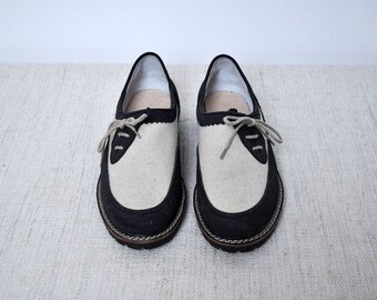 NOS Vintage Suede and Canvas Navy and Beige Side Lace Up Flat Preppy Country Oxford Shoes